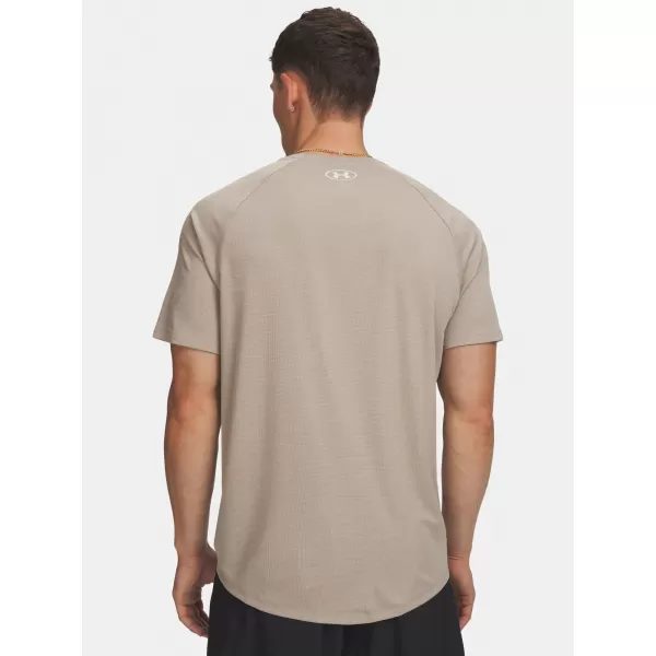  Férfi póló UNDER ARMOUR UA TECH TEXTURED SS 1382796-203 BARNA 
