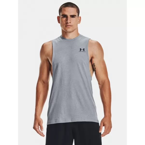  Férfi felső UNDER ARMOUR LEFT CHEST CUT OFF TANK 1329286-035 SZÜRKE 