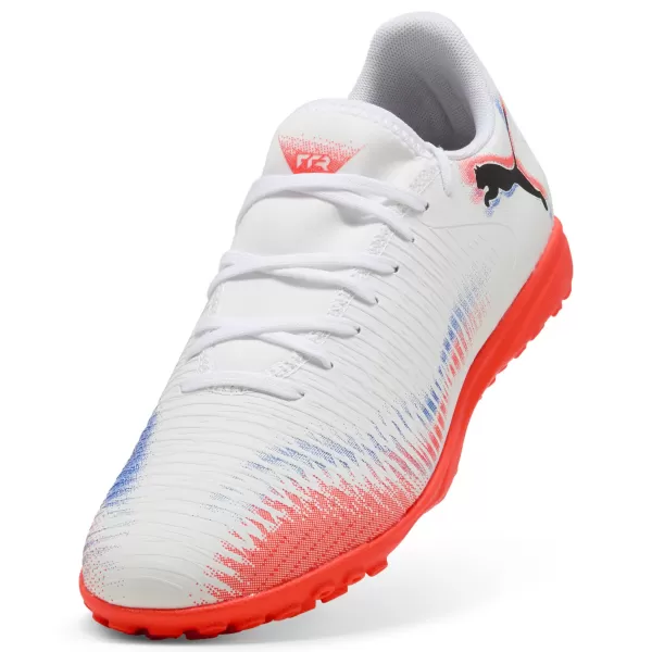  Csizma PUMA FUTURE 8 PLAY TT 108605-01 WHITE/ FEHÉR/PUMA FEKETE/VILÁGÍTÓ VÖRÖS 