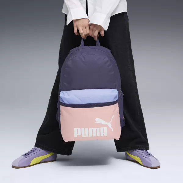  Hátizsák PUMA PHASE CB BACKPACK 091175_08 MÉLY SZILVA/RÓZSÁS KILÁTÁS 