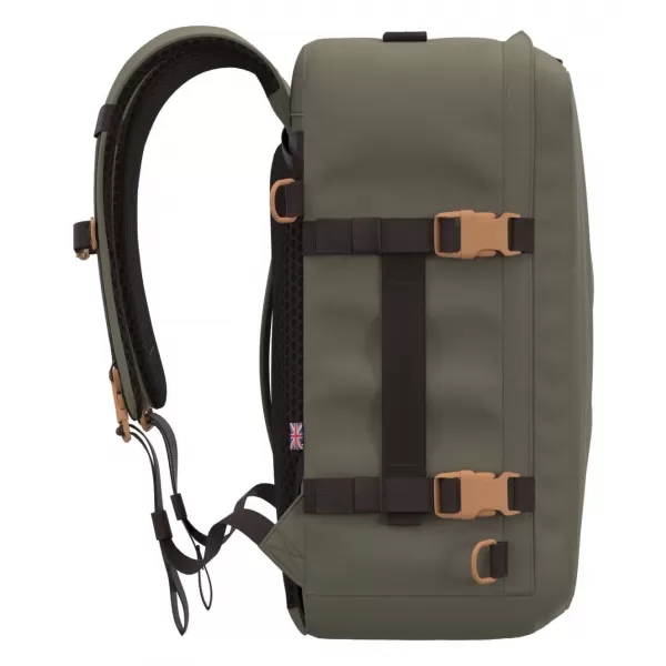  Hátizsák CABINZERO Classic Plus 32L SZÜRKE LÁP 