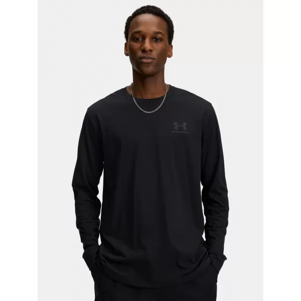  Férfi póló UNDER ARMOUR UA SPORTSTYLE LEFT CHEST LS 1329585-002 FEKETE 