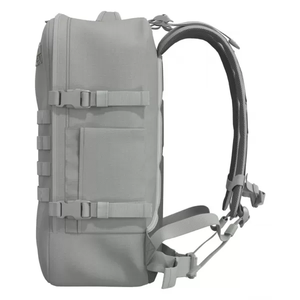  Hátizsák CABINZERO Military 44L FAGYOS REGGEL 