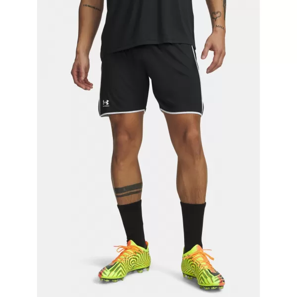  Férfi rövidnadrág UNDER ARMOUR M CHALLENGER TRAIN SHORT 6009896-001 FEKETE 