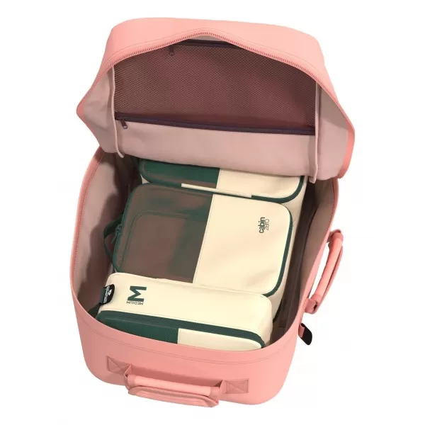  Hátizsák CABINZERO Classic 36L MACAROON RÓZSASZÍN 