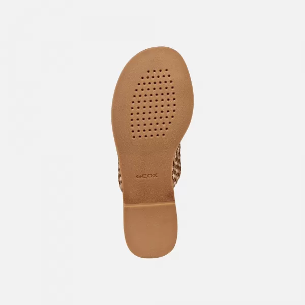  Női szandál GEOX MADDALUSIAC G013192 BARNA 