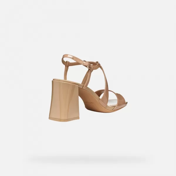  Női szandál GEOX NEW ERAKLIA 80 T01 G012894 VILÁGOSBARNA 