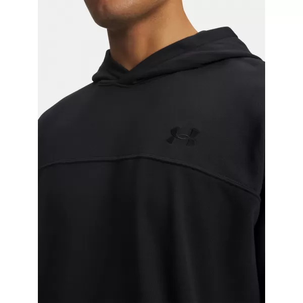  Férfi pulóver UNDER ARMOUR RIVAL LW HOODIE 6012335-001 FEKETE 