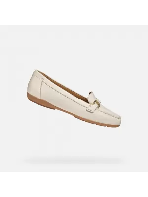 Női mokaszinok GEOX ANNYTAH MOC G012825 TEJSZÍNES