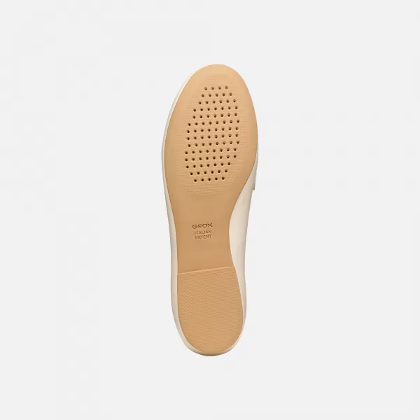  Női mokaszinok GEOX NEW PALMARIA G012920 TEJSZÍNES 