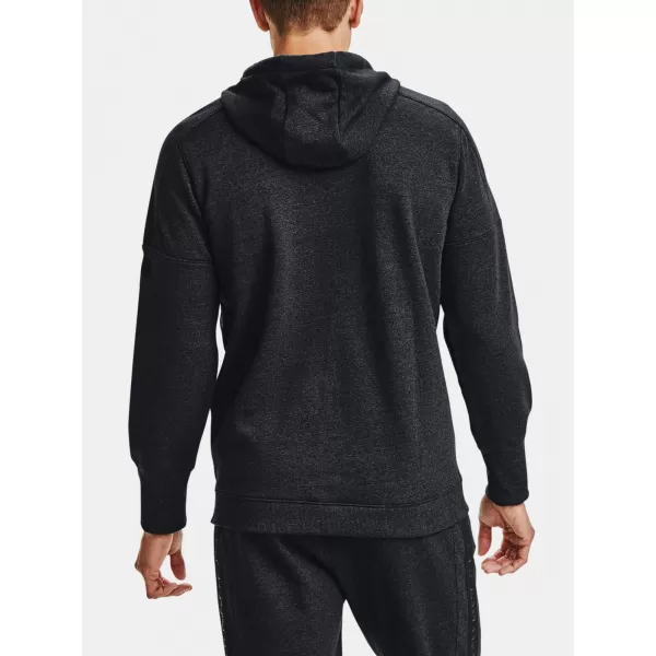  Férfi pulóver UNDER ARMOUR ACCELERATE OFF-PITCH HOODIE 1356763-001 FEKETE 