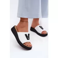fehér