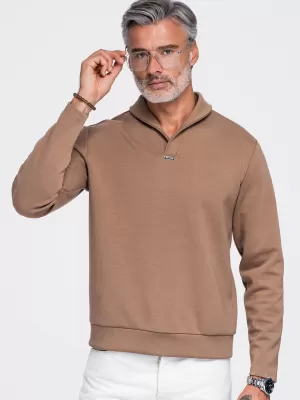 Férfi pulóver OMBRE OM-SSNZ-0262 BARNA