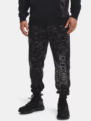 Férfi melegítőnadrág UNDER ARMOUR RIVAL FLC CAMO SCRIPT JGR 1366313-001 FEKETE