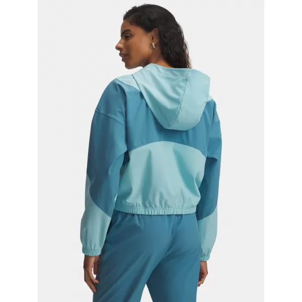  Női kabát UNDER ARMOUR RIVAL WOVEN JKT HD 6004849-425 KÉK 