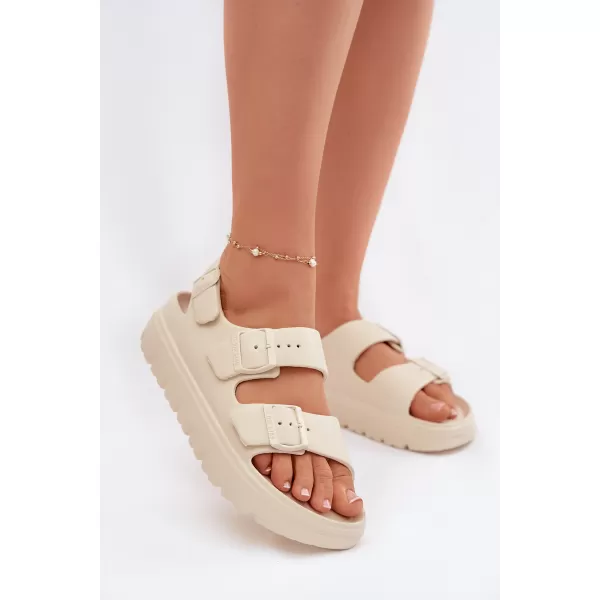  Női szandál BIG STAR SHOES TT274A032 BÉZS 