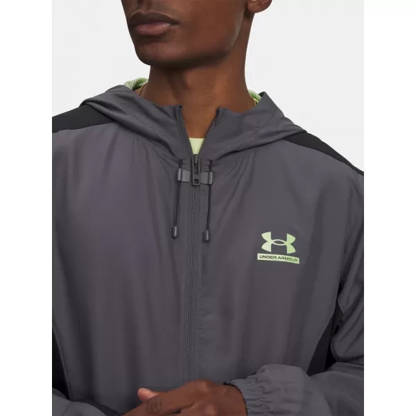  Férfi dzseki UNDER ARMOUR TECH SPORT WOVEN JKT 6011267-025 SZÜRKE 