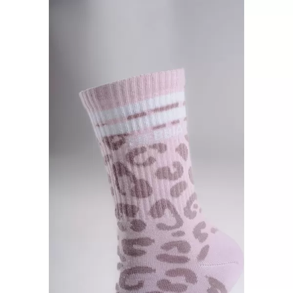  Legénységi zokni leopárdmintával NEBBIA PRIMAL 106 RÓZSASZÍN LEOPÁRD 