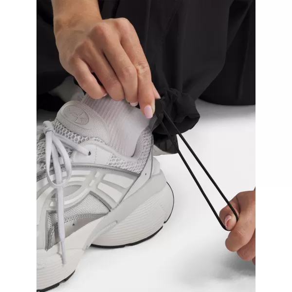  Női sportnadrág UNDER ARMOUR UNSTOPPABLE WVN PANT 6014752-008 FEKETE 