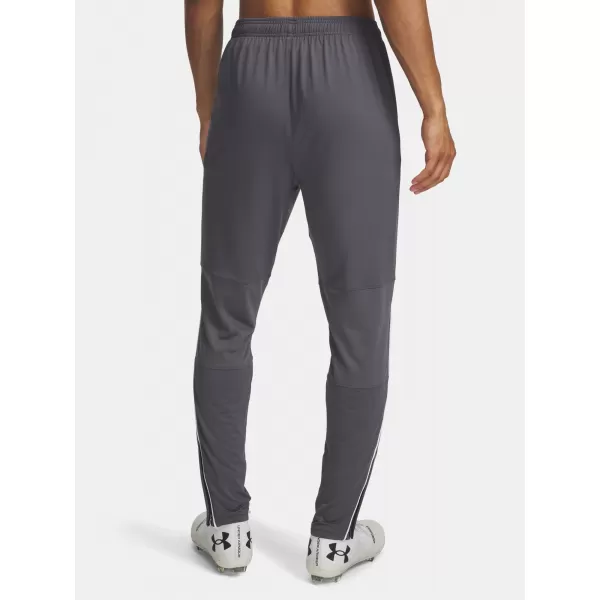  Férfi sportnadrág UNDER ARMOUR M CHALLENGER TRAINING PN 6004044-025 SZÜRKE 