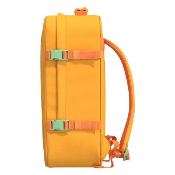  Hátizsák CABINZERO Classic 44L MÉHSEJT 