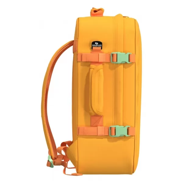  Hátizsák CABINZERO Classic 44L MÉHSEJT 