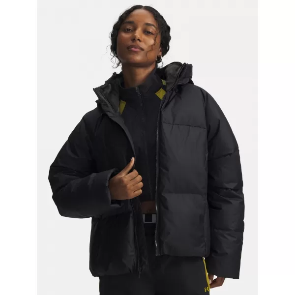  Női kabát UNDER ARMOUR LIMITLESS DOWN PUFFER JACKET 6001001-001 FEKETE 