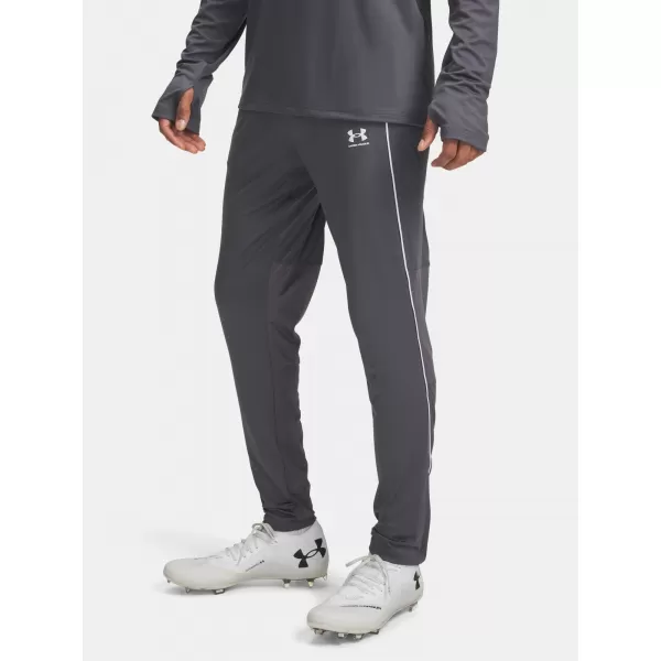  Férfi sportnadrág UNDER ARMOUR M CHALLENGER TRAINING PN 6004044-025 SZÜRKE 