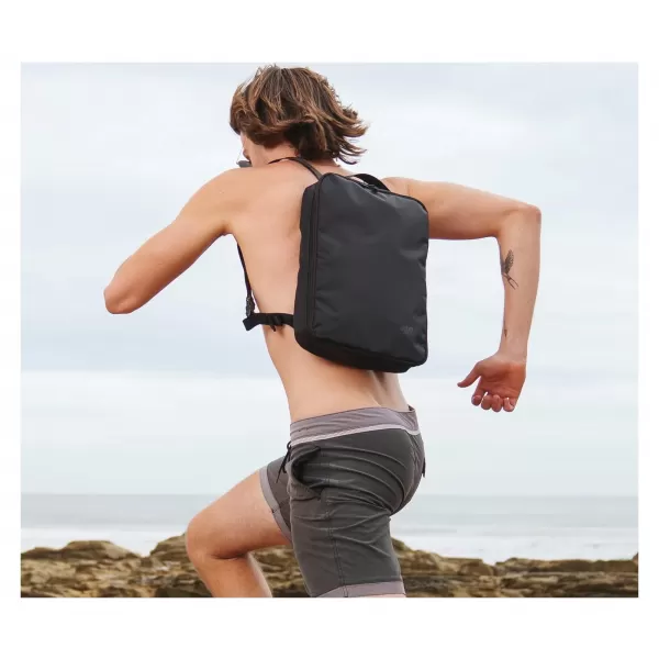  Hátizsák CABINZERO Air Packing Cube Backpack 12L Absolute Black TELJESEN FEKETE 