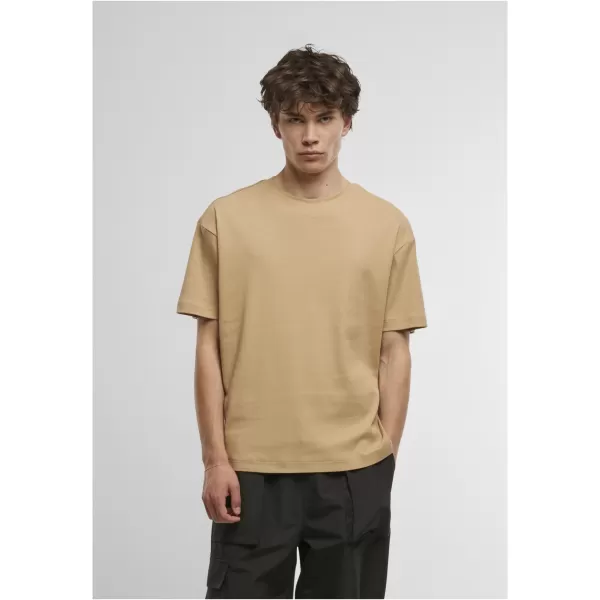  Férfi póló URBAN CLASSICS TB7616 SZAKSZERVEZETI BÉZS 