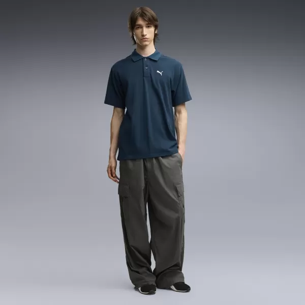  Férfi póló gallérral PUMA WARDROBE ESS PIQUE RELAXED POLO 62965736 ÉJFÉLI BENZIN 