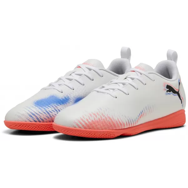  Gyerek beltéri cipő PUMA FUTURE 8 PLAY IT JR 108627-01 FEHÉR/FEKETE/VILÁGÍTÓ VÖRÖS 
