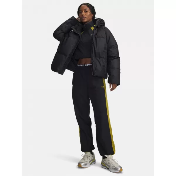  Női kabát UNDER ARMOUR LIMITLESS DOWN PUFFER JACKET 6001001-001 FEKETE 