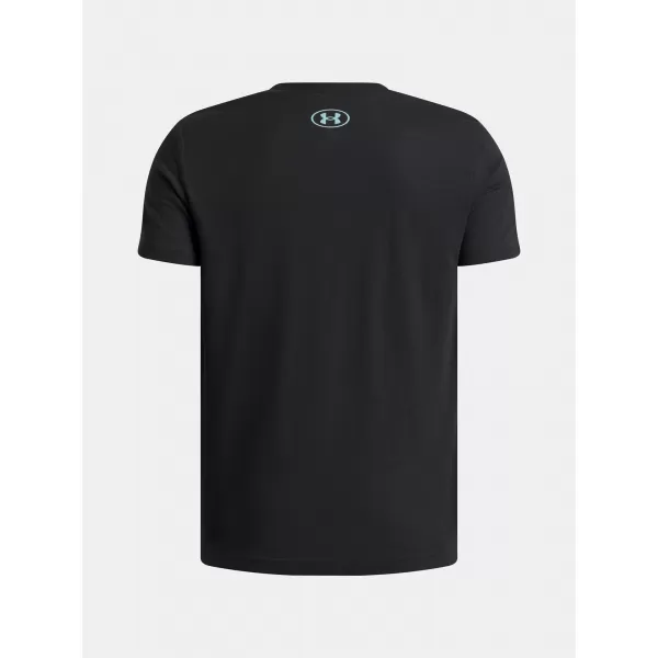  Fiú póló UNDER ARMOUR B LOGO WM COLLAGE SS 6009271-001 FEKETE 
