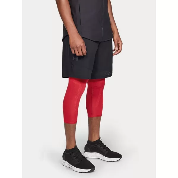  Férfi rövidnadrág UNDER ARMOUR VANISH WOVEN SHORT 1328654-001 FEKETE 