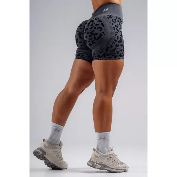 Kompressziós push-up rövidnadrág leopárdmintával NEBBIA PRIMAL 856 FEKETE LEOPÁRD 