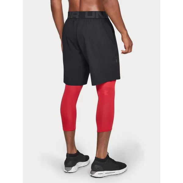  Férfi rövidnadrág UNDER ARMOUR VANISH WOVEN SHORT 1328654-001 FEKETE 