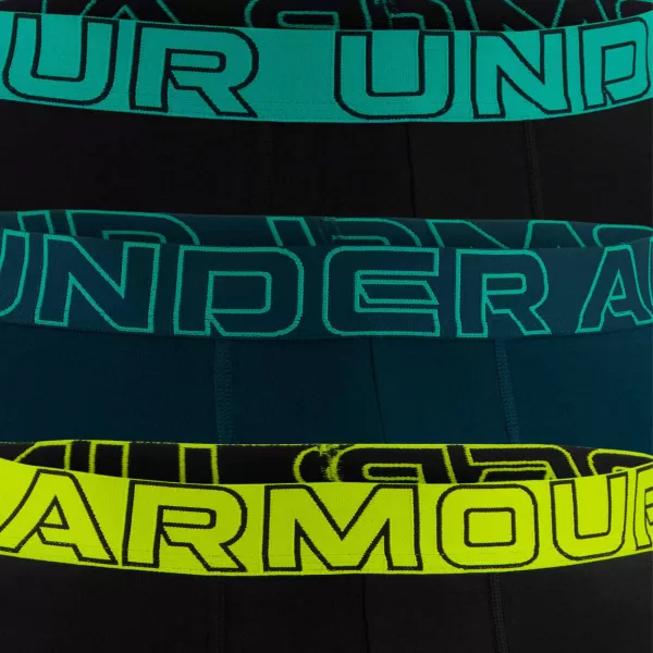  Férfi boxerek UNDER ARMOUR M PERF COTTON 6IN (3KS) 1383889-007 FEKETE 