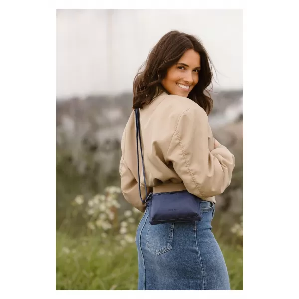  Crossbody táska ENRICO BENETTI Zoë 66919 INDIGÓ 