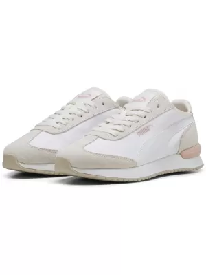 Cipők PUMA R78 WIND NYLON 400694-04 WHITE/ FEHÉR/PUMA FEHÉR/SIVATAGI POR