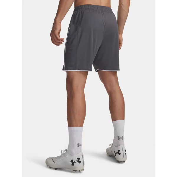  Férfi rövidnadrág UNDER ARMOUR M CHALLENGER TRAIN SHORT 6009896-025 SZÜRKE 