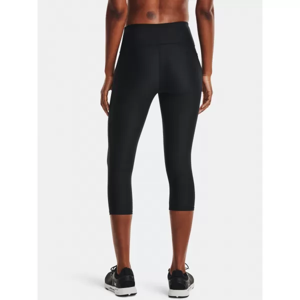  Női kompressziós leggings UNDER ARMOUR HG ARMOUR HI CAPRI NS 1365334-001 FEKETE 