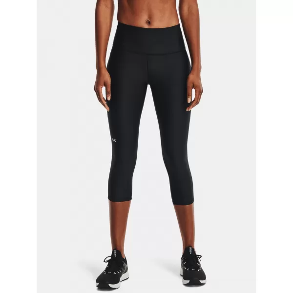  Női kompressziós leggings UNDER ARMOUR HG ARMOUR HI CAPRI NS 1365334-001 FEKETE 