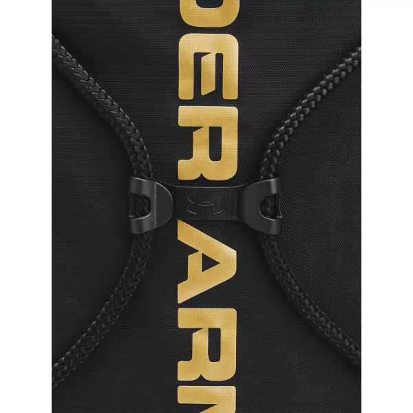  Táska UNDER ARMOUR UA OZSEE SACKPACK 1240539-010 FEKETE 