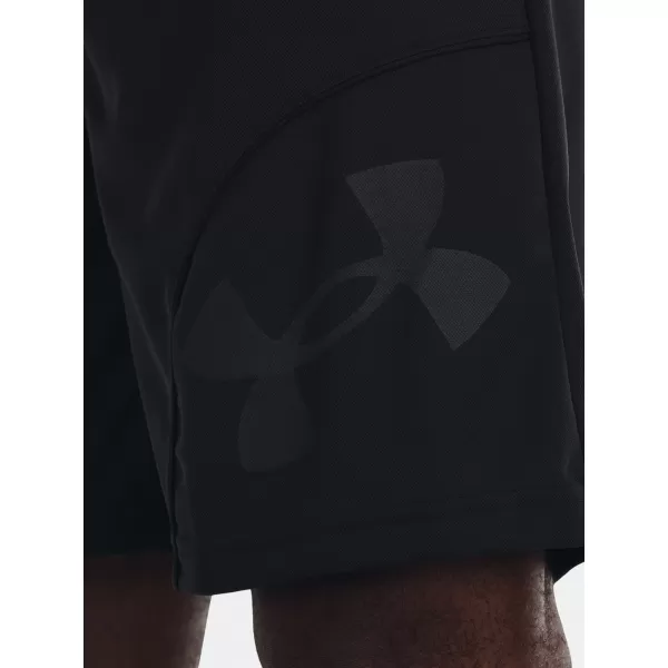  Férfi rövidnadrág UNDER ARMOUR UA PERIMETER 11'' SHORT 1370222-001 FEKETE 