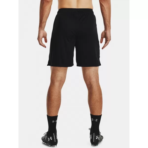  Férfi rövidnadrág UNDER ARMOUR CHALLENGER CORE SHORT 1372691-001 FEKETE 