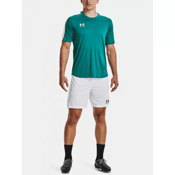  Férfi rövidnadrág UNDER ARMOUR CHALLENGER CORE SHORT 1372691-100 FEHÉR 