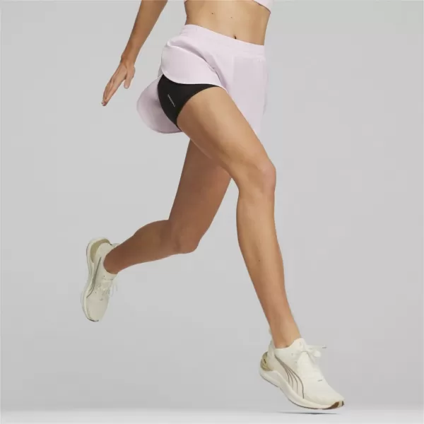  Női rövidnadrág PUMA RUN FAV WOVEN 2IN1 SHORT W 523181-60 FEKETE 