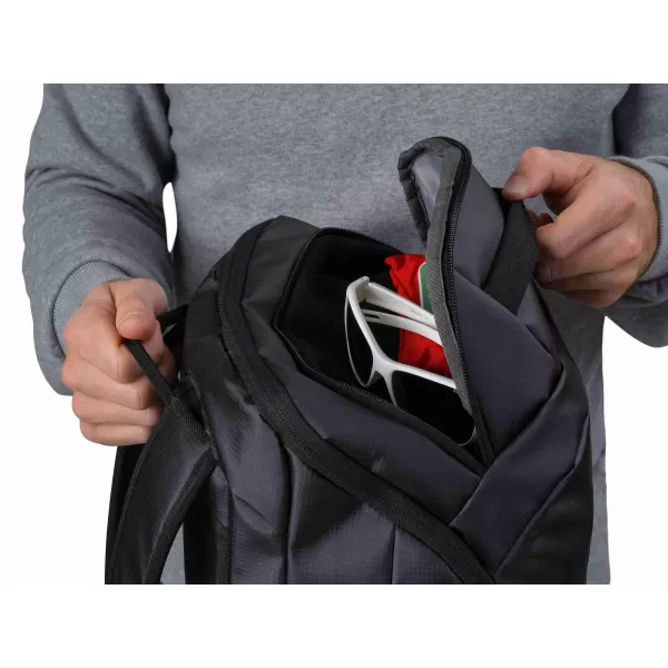  Hátizsák HANNAH COMMUTER 30 ANTRACIT 