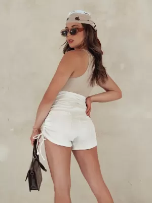 Rövidnadrág DSTREET STYLE SHORTS SY0394 BÉZS